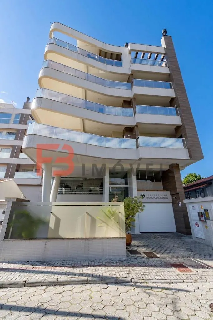 דירות בומבינאס Cobertura Duplex Alto Padrao Com Jacuzzi